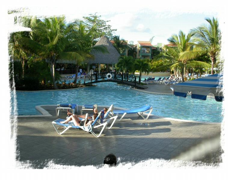 Aire de piscine 2